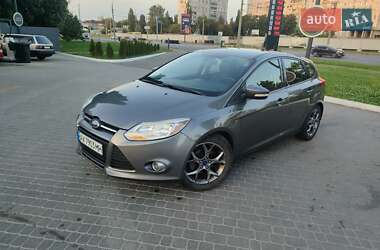 Хэтчбек Ford Focus 2014 в Харькове