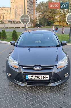 Хэтчбек Ford Focus 2014 в Харькове