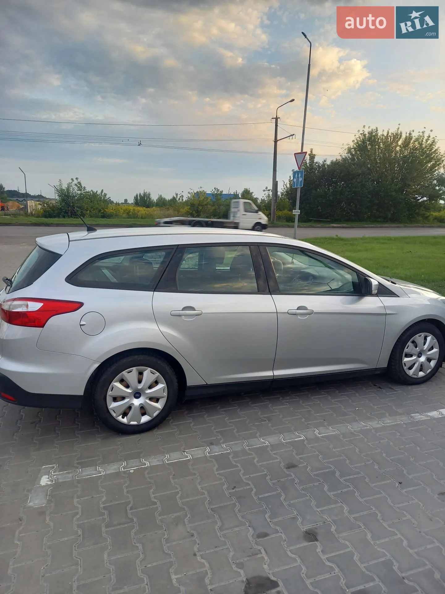 2011 Ford Focus - мініатюра 9