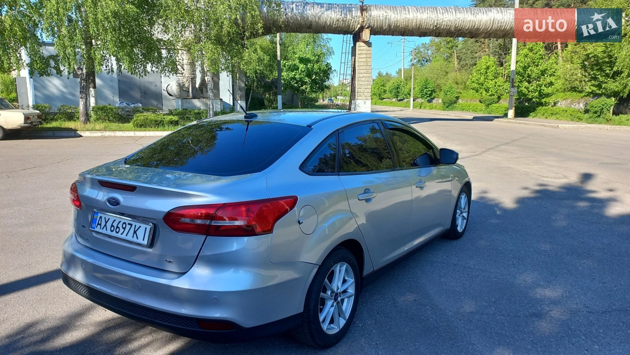 2016 Ford Focus - мініатюра 16