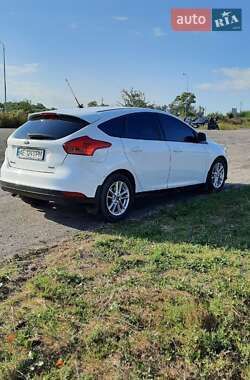 Хэтчбек Ford Focus 2015 в Днепре