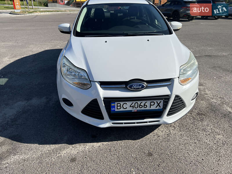 Седан Ford Focus 2013 в 