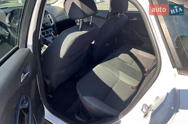 Седан Ford Focus 2013 в 