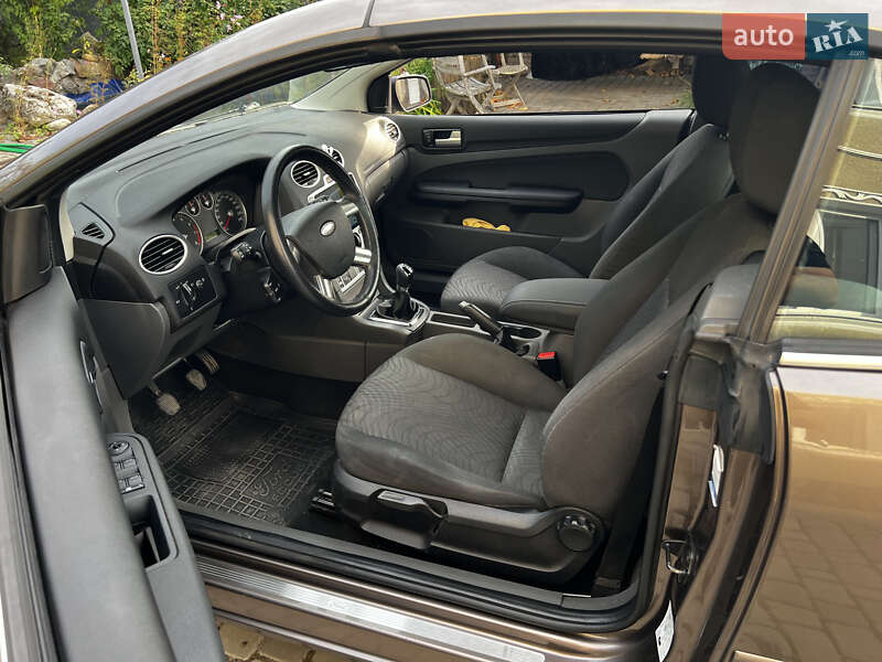 Кабриолет Ford Focus 2007 в Каменец-Подольском