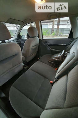 Универсал Ford Focus 2003 в 