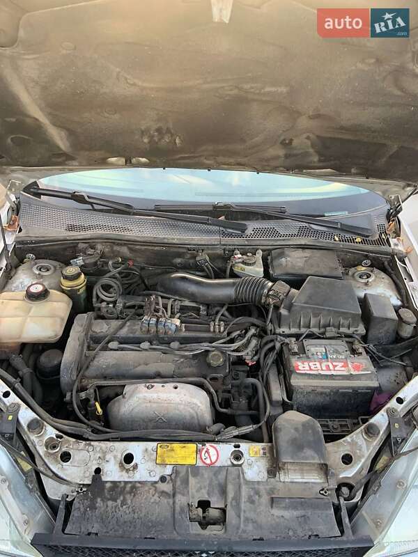 Хэтчбек Ford Focus 1999 в Рожище