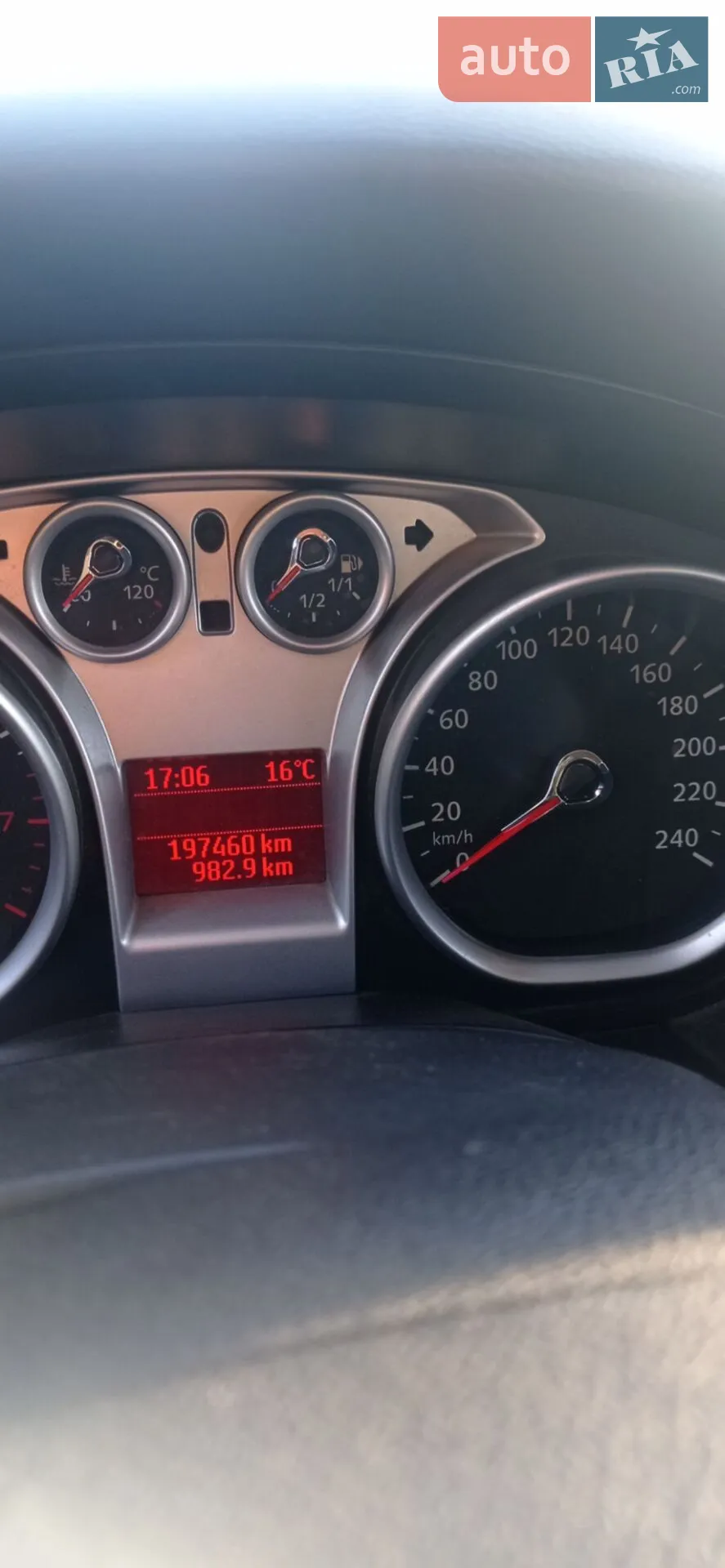 2010 Ford Focus - мініатюра 20