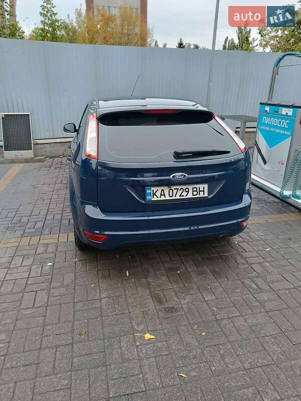 Хэтчбек Ford Focus 2008 в 