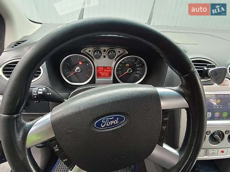 Хэтчбек Ford Focus 2008 в Киеве