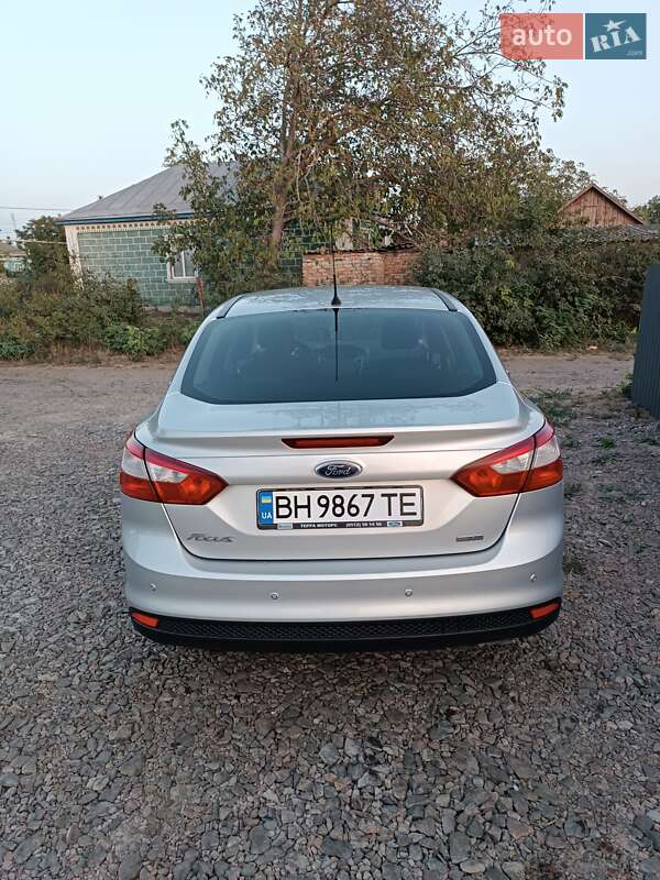 Седан Ford Focus 2013 в Николаеве фото 7 Седан Ford Focus 2013 в Николаеве