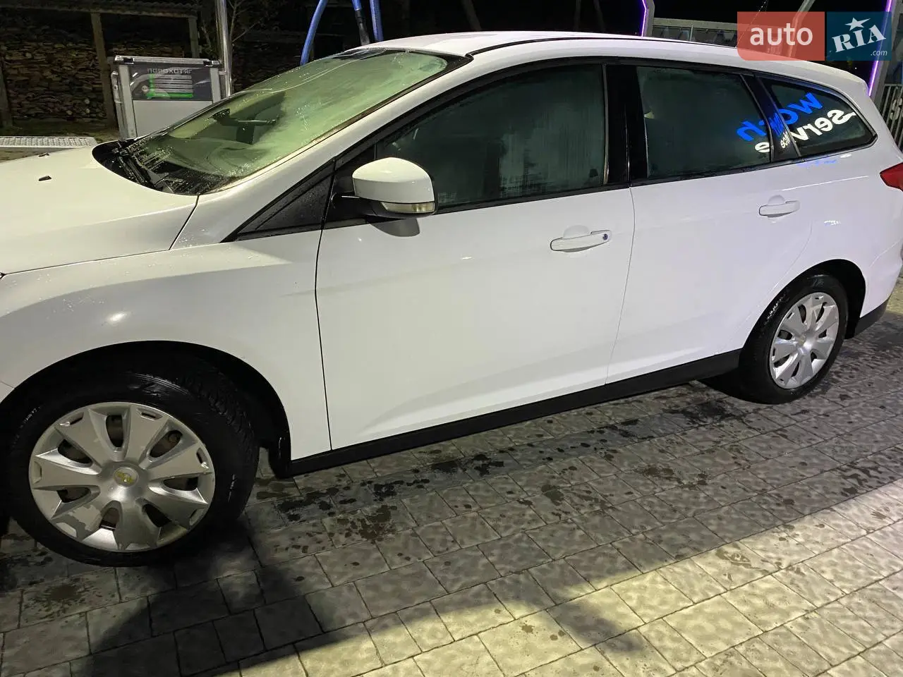 2010 Ford Focus - мініатюра 15