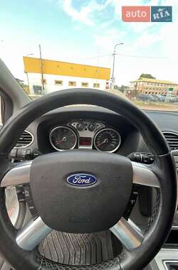 Хэтчбек Ford Focus 2009 в Овруче