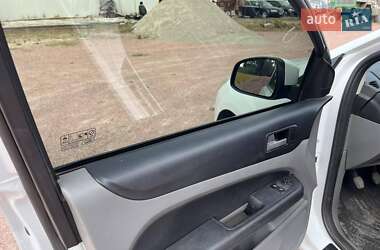 Хэтчбек Ford Focus 2009 в 