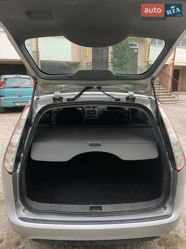 Універсал Ford Focus 2010 в Івано-Франківську