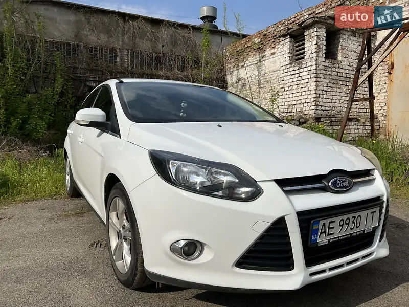 Ford Focus 2012 VIN WF0KXXGCBKCL43674 фото оголошення 11 з 61