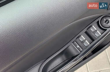 Хэтчбек Ford Focus 2015 в 