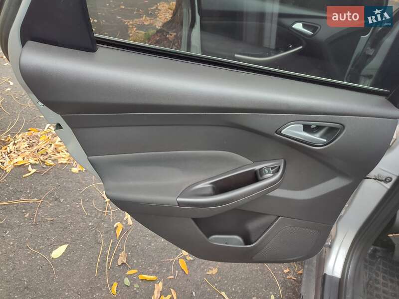 Седан Ford Focus 2012 в Кривом Роге