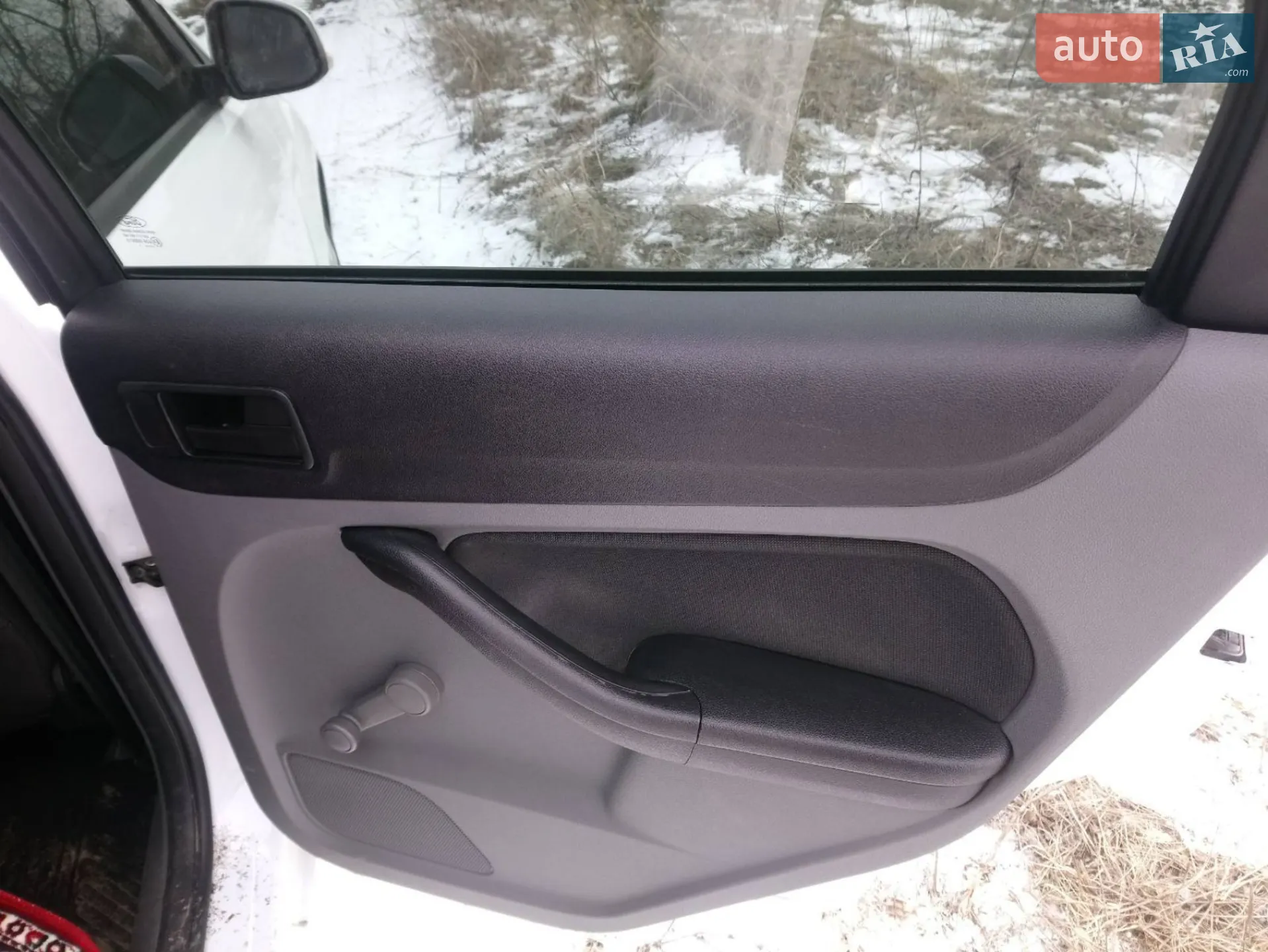 2011 Ford Focus - мініатюра 9
