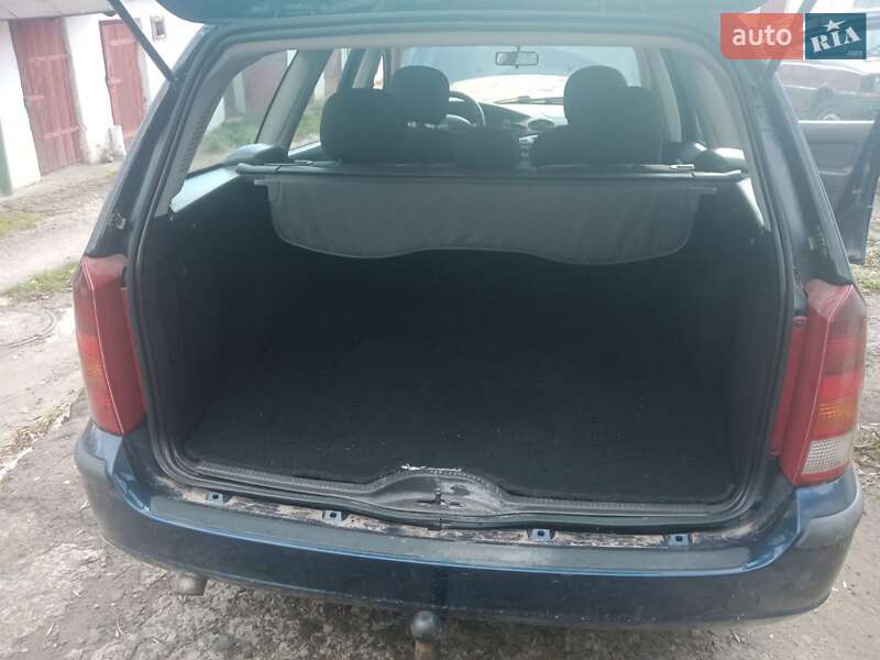 Универсал Ford Focus 2004 в Жовкве