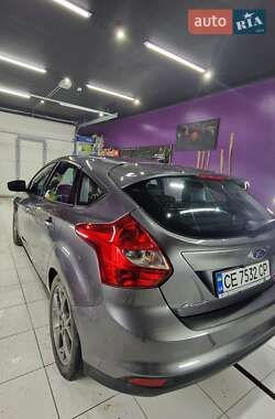 Хэтчбек Ford Focus 2014 в 