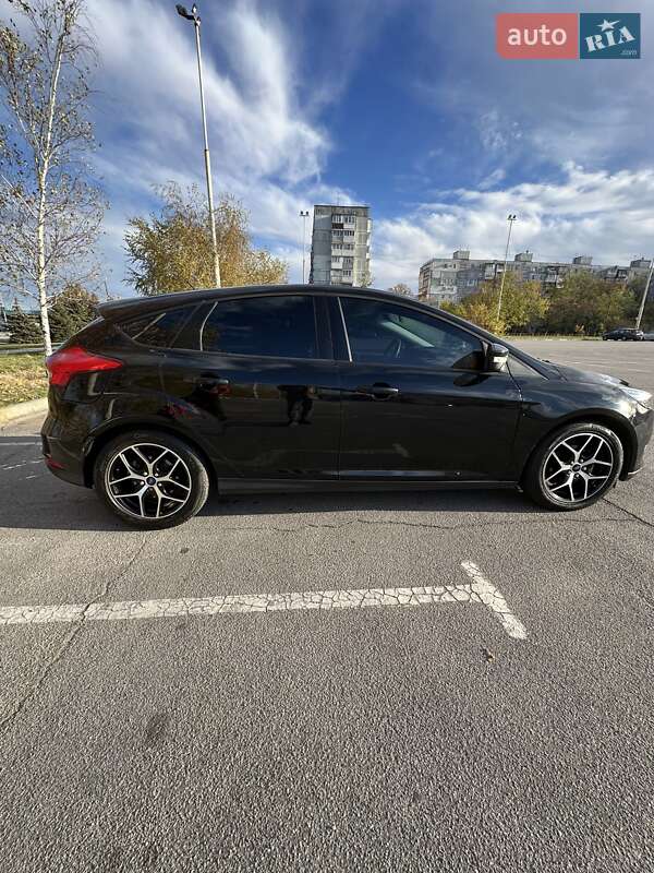 Хэтчбек Ford Focus 2018 в Запорожье