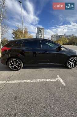 Хетчбек Ford Focus 2018 в 