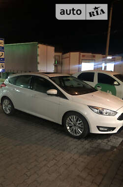 Хэтчбек Ford Focus 2017 в 