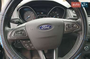Хэтчбек Ford Focus 2016 в Херсоне