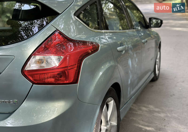 Хэтчбек Ford Focus 2012 в Ровно