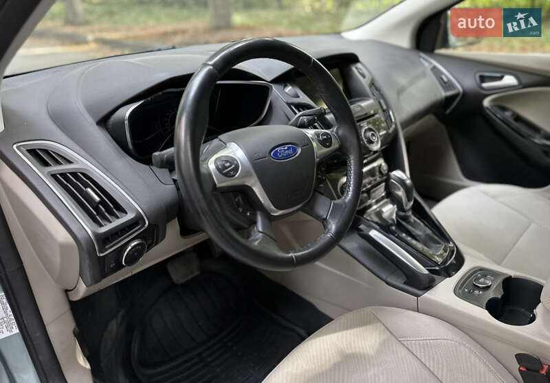 Хэтчбек Ford Focus 2012 в Ровно