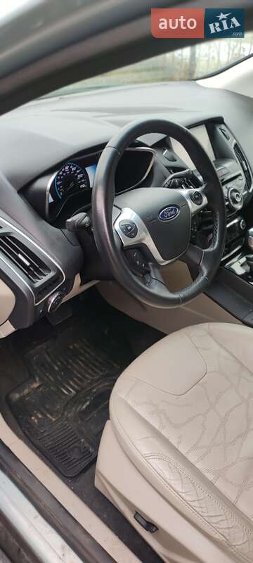 Хетчбек Ford Focus 2012 в Косові
