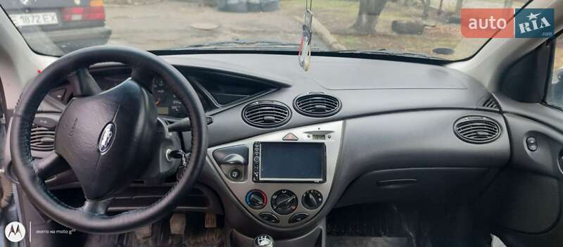 Хэтчбек Ford Focus 2004 в Братском