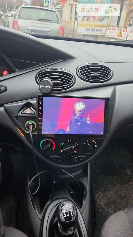 Хэтчбек Ford Focus 2002 в Черновцах