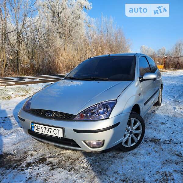 Хэтчбек Ford Focus 2002 в Черновцах