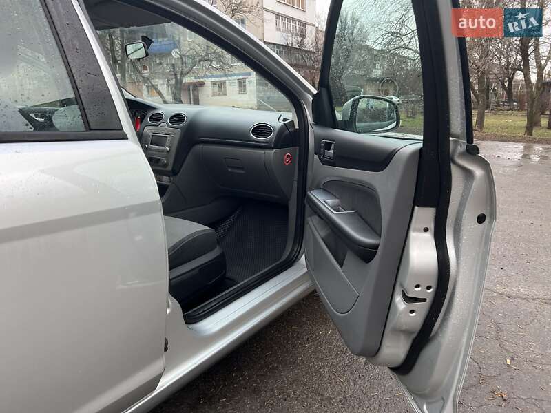 Универсал Ford Focus 2009 в Славянске фото 11 Универсал Ford Focus 2009 в Славянске