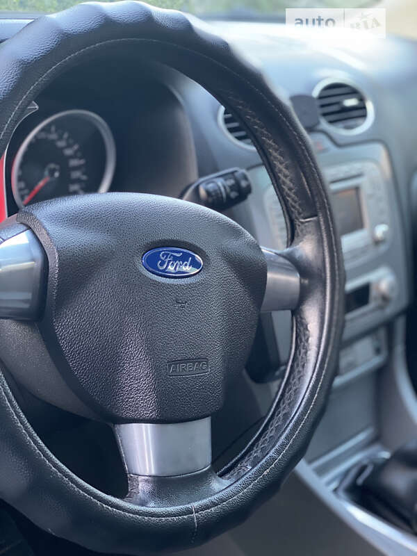 Універсал Ford Focus 2010 в Чернівцях фото 14 Універсал Ford Focus 2010 в Чернівцях