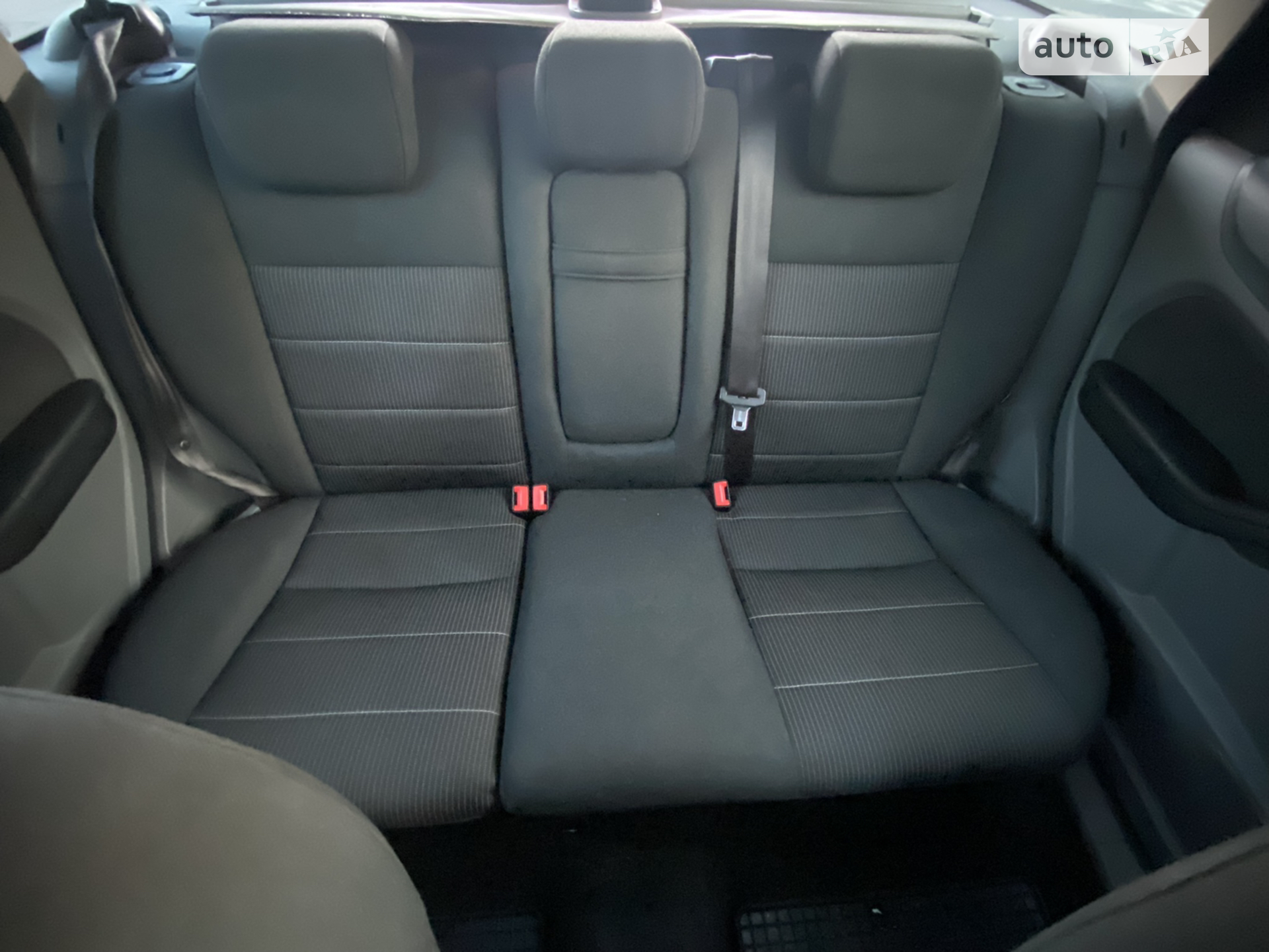 2010 Ford Focus - мініатюра 27