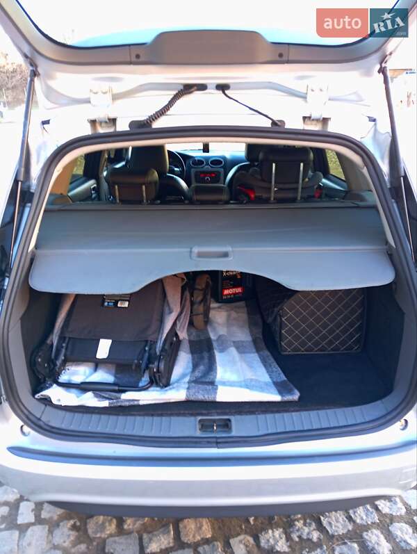 Універсал Ford Focus 2010 в Первомайську