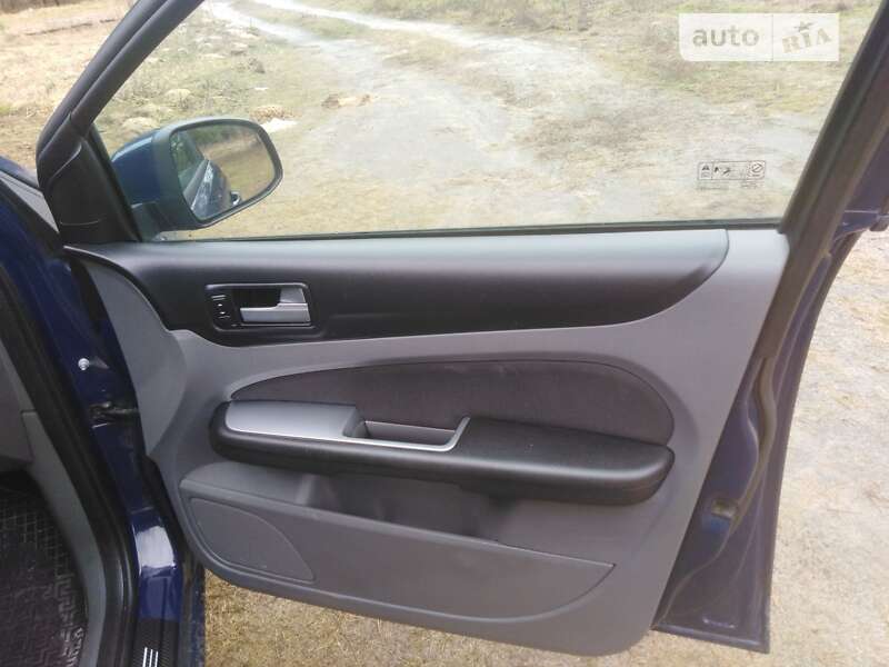 Універсал Ford Focus 2009 в Жовкві