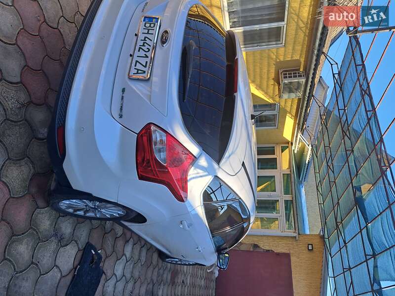 Хэтчбек Ford Focus 2013 в Беляевке