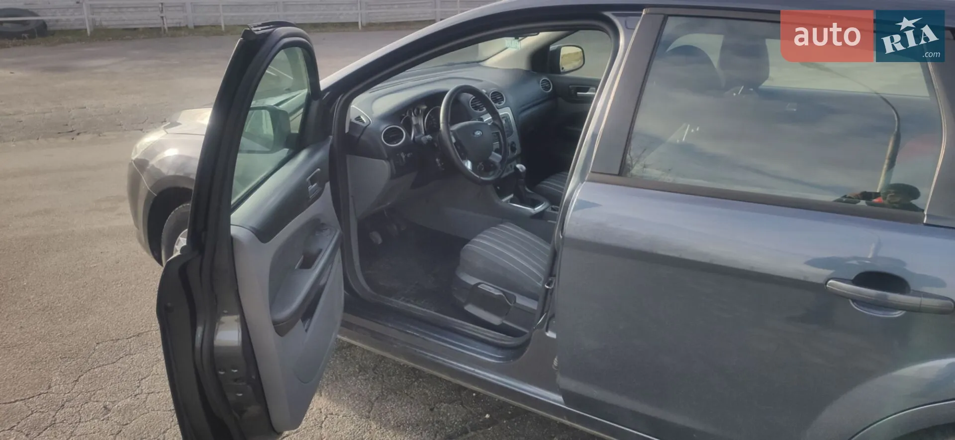 2010 Ford Focus - мініатюра 11