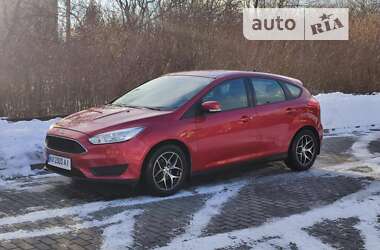 Хэтчбек Ford Focus 2015 в 