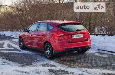 Хэтчбек Ford Focus 2015 в 