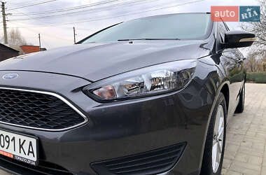 Седан Ford Focus 2016 в Львове