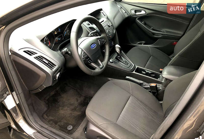 Седан Ford Focus 2016 в Львове
