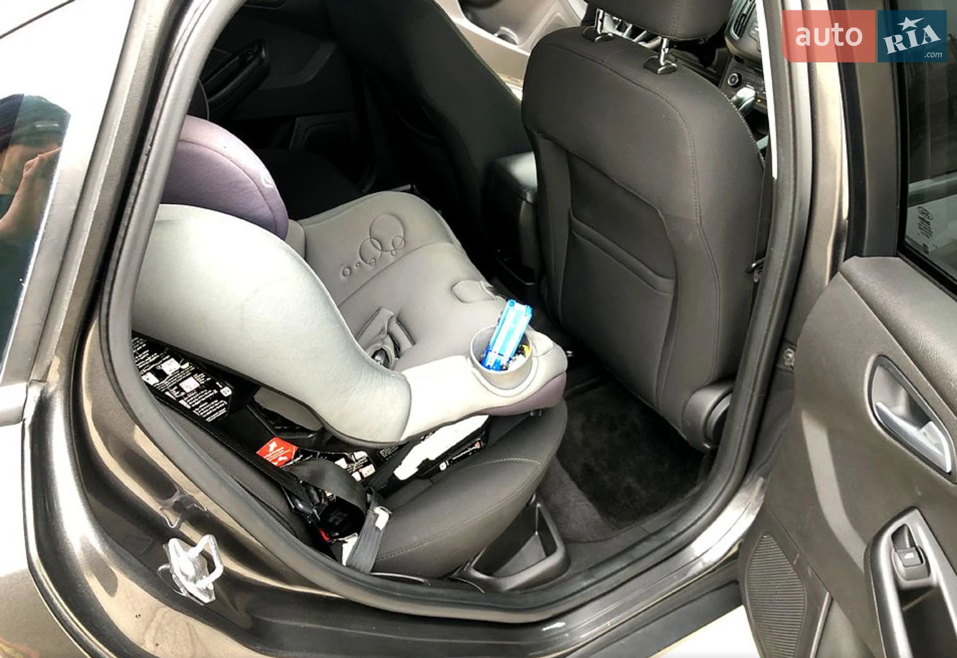 2016 Ford Focus - мініатюра 13