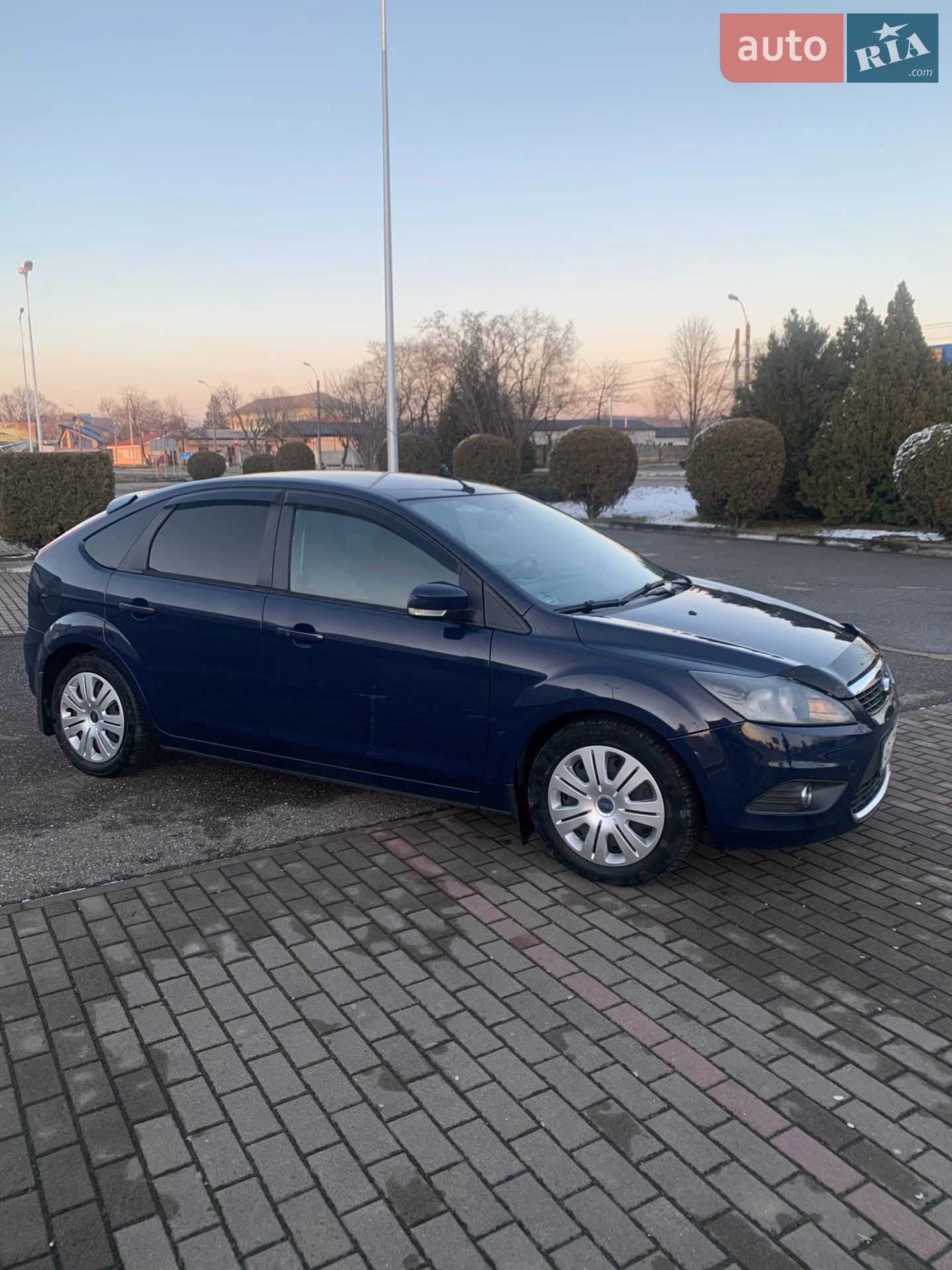 2010 Ford Focus - мініатюра 9