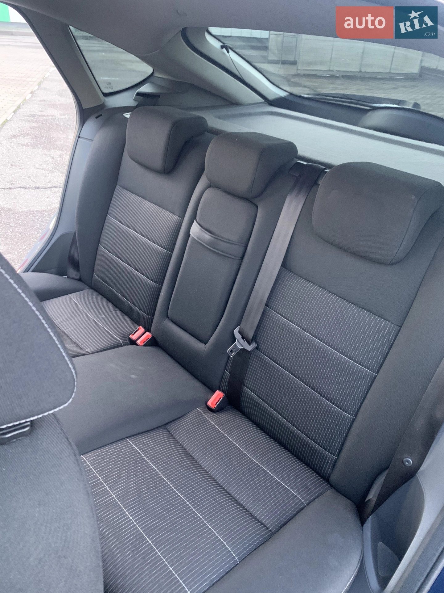 2010 Ford Focus - мініатюра 2