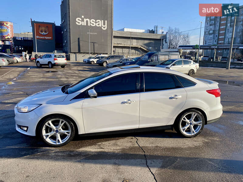 Седан Ford Focus 2015 в Николаеве фото 4 Седан Ford Focus 2015 в Николаеве