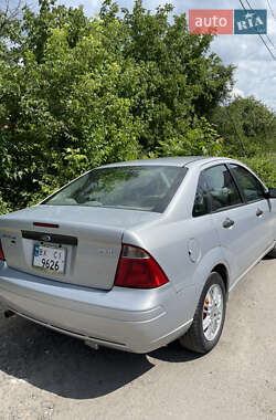 Седан Ford Focus 2005 в 